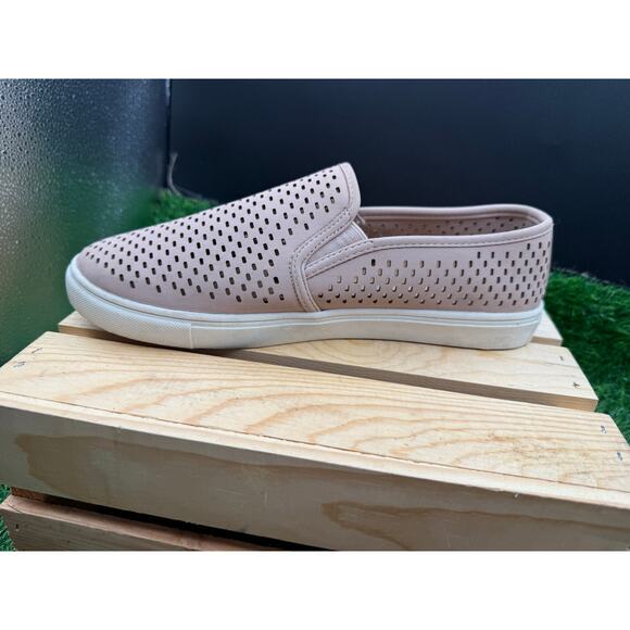 SM- Beige- Slip on Sneaker- Size 10W - Picture 6 of 12